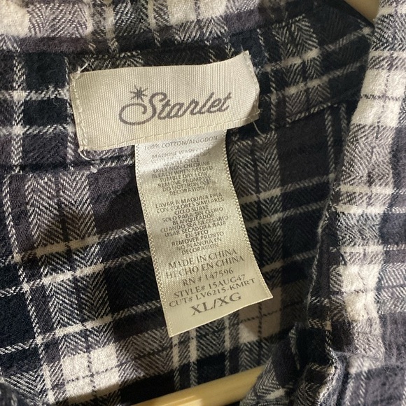 Grey and Black Flannel Button Down Shirt -size XL - Picture 4 of 7